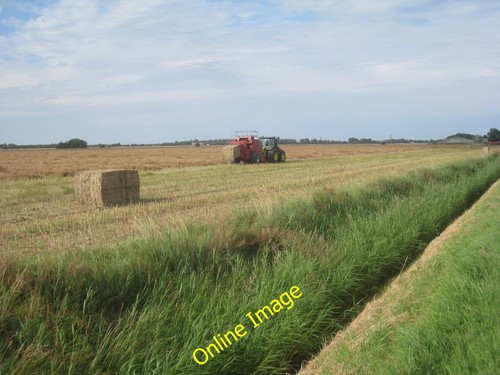 Photo 6x4 baling straw from - baling,