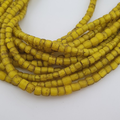 Antique venetian yellow - yellow, trade