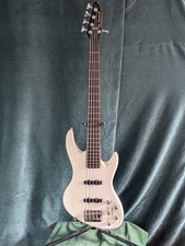 De Armond  Pilot V 5 String Bass Guitar  ( 5 String Active Jazz Bass )