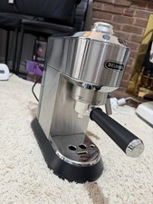 De'Longhi Dedica Style, Traditional Pump Espresso Machine, Coffee EC685M