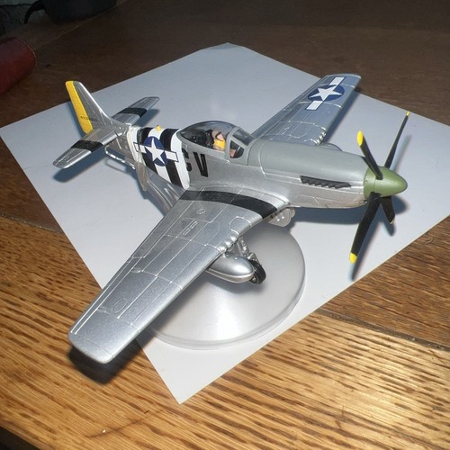 Corgi aviation aa32211 - aviation, p-51d