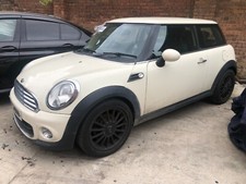 Breaking Mini One R56 LCI 2012 1.6 Diesel 6 Speed Manual Pepper White (850)