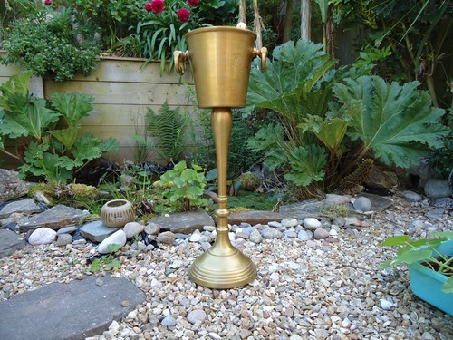 Gold floor standing - standing, champagne