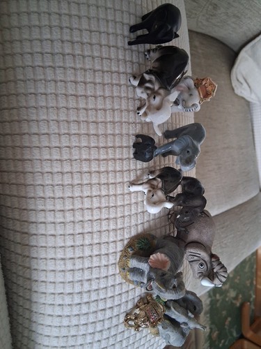 Assorted elephant figurines - assorted,