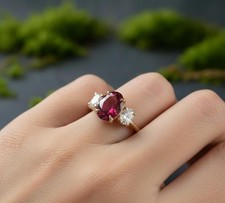 1.20 CT Garnet Oval Cut 14K