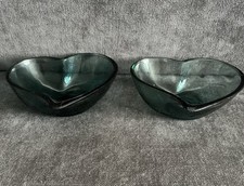 💜 Pair Vintage Green Glass Heart Dishes Bowls