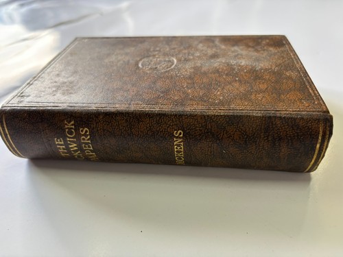 Pickwick papers charles - papers,