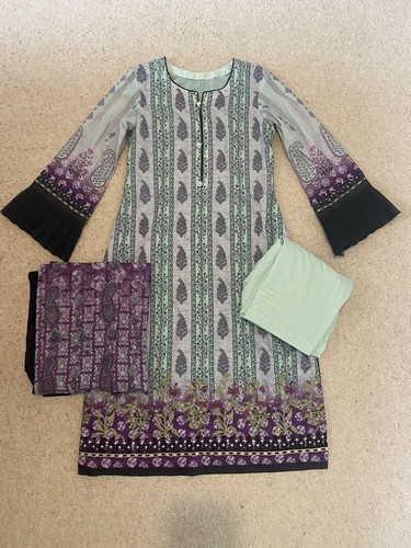 Pakistani suit - pakistani,