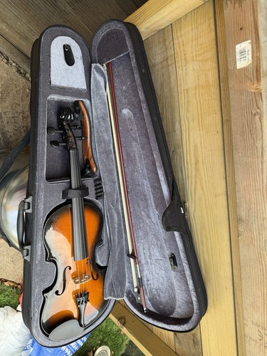 Stagg solid maple violin - 4/4,