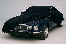 Full Garage Indoor Stretch Car
