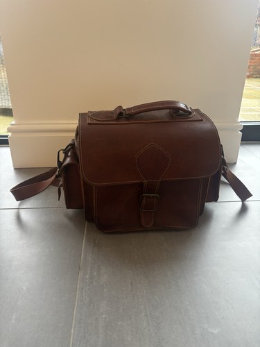 Grafea leather camera - grafea,