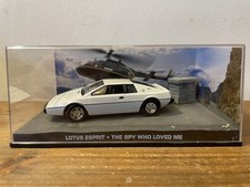 LOTUS ESPRIT #16 007 James