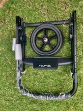 New Nuna Mixx2 Foldable Travel