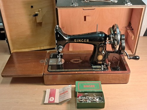 Vintage cased singer 99k hand - singer,