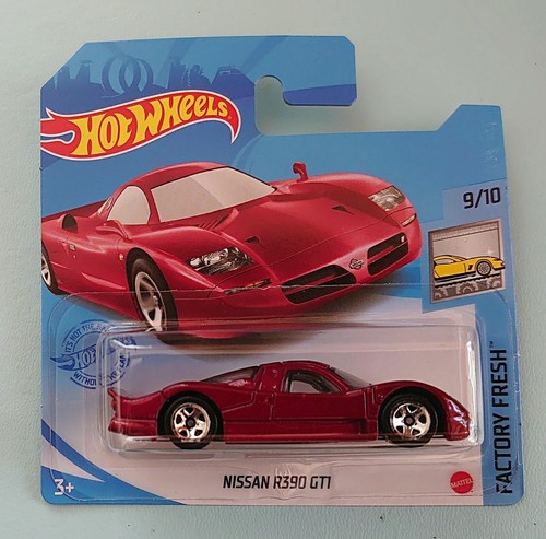 Hot wheels nissan - hot, r390