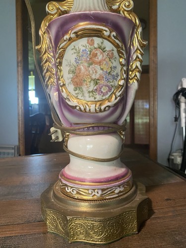 Classic vintage lamp - classic,