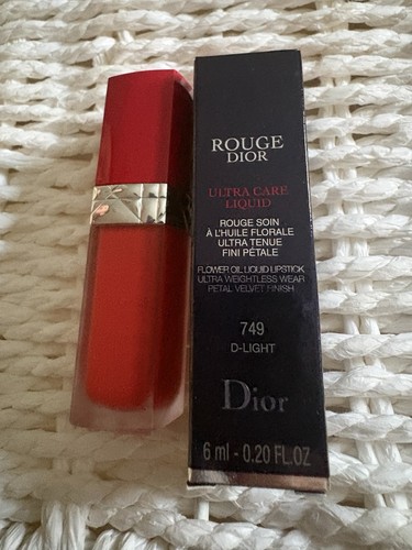 Rouge dior ultra - rouge, liquid
