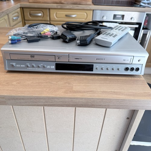 Toshiba dvd vcr combi - toshiba, vhs