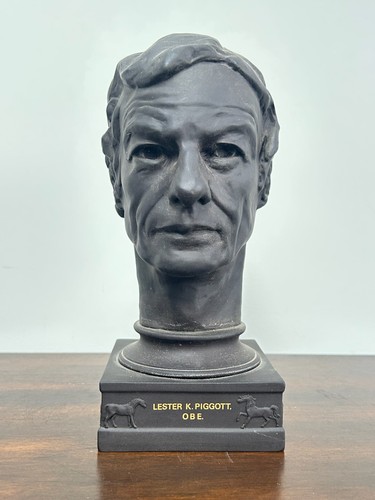 Wedgwood black basalt bust - black,