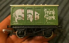 Hornby OO Gauge R216 PRIME PORK CLOSED VAN VINTAGE PLAYED WITH CONDITION 