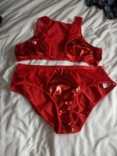 RED METALLIC BRA AND KNICKER SET
