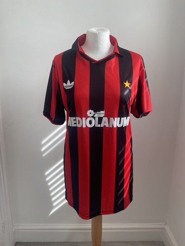 Milan 1990 home - milan, 1990/91