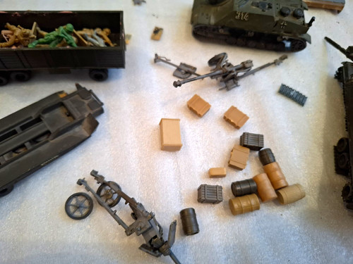 Plastic military vehicle - plastic,