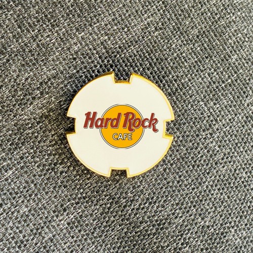 Hard rock cafe metal pin - metal,