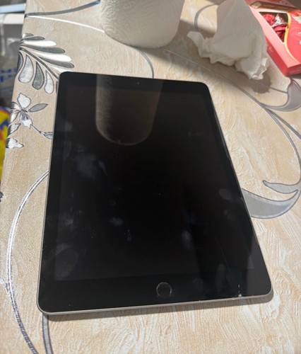 Apple ipad 6th generation - 6th,