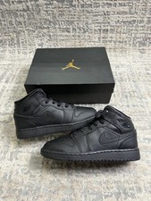 Size 3.5 - Nike Air Jordan 1