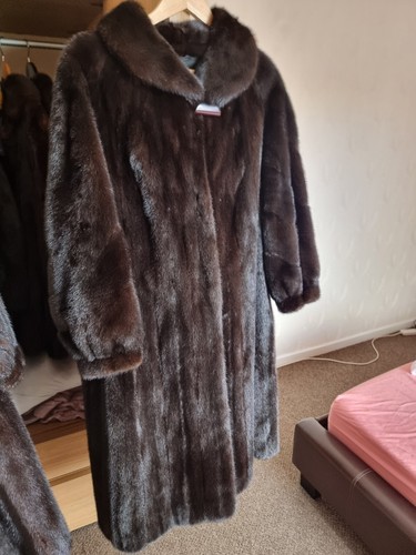 Real mink fur coat very - very, long