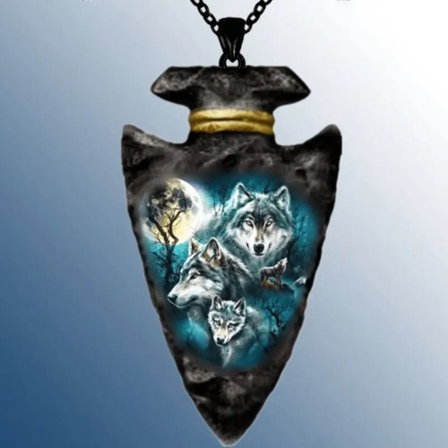 Wolf necklace arrowhead style - wolf,