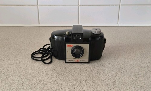 Vintage 50s 60s kodak brownie - vintage,