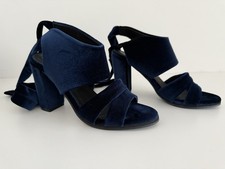 French Connection Size 5/38