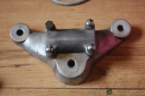 Suzuki b100 top yoke - b100,