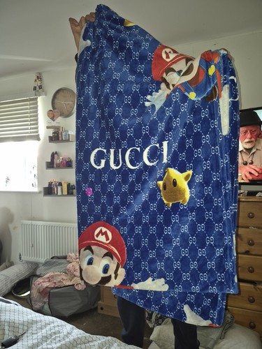 Gucci mario throw - gucci,