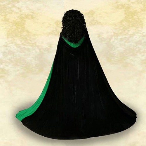 Hooded velvet halloween cloak - hooded,
