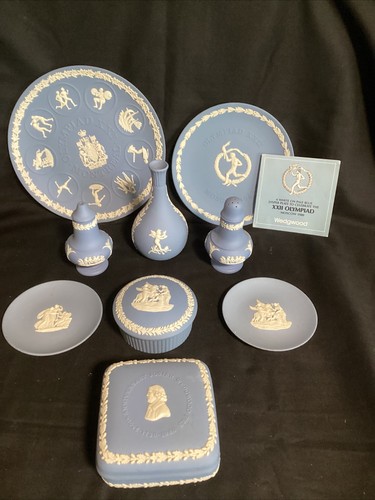 Wedgwood blue jasperware - blue,
