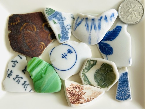 Genuine surf tumbled sea - surf, glass