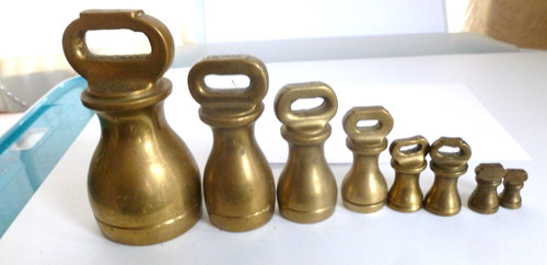 Vintage brass scale - x,