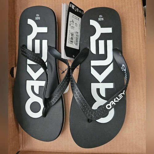 Nwt oakley men - nwt, men's