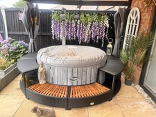 Lazy Spa Round Rattan Hot Tub
