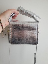 Ted Baker Nyati Bow Knot Handle Crossbody Bag in Metalic Silver Leather New 