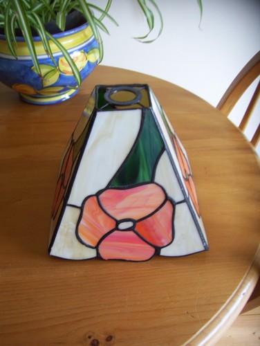 Lovely tiffany style glass - style,
