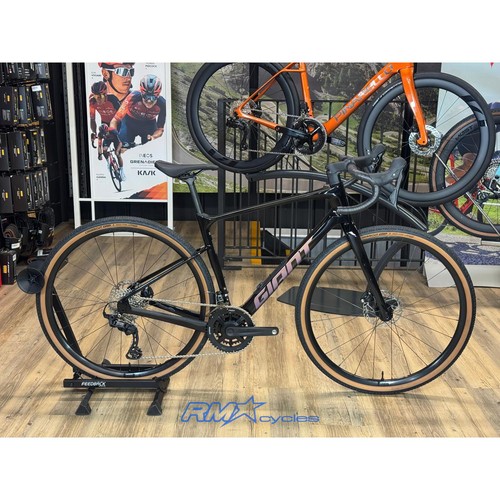 Giant revolt advanced medium - advanced, 2