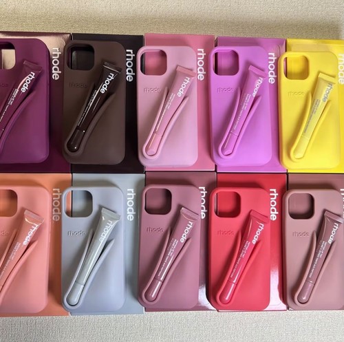 Phone case with lip - lip, gloss