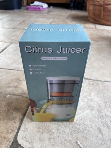 Citrus juicer - citrus,