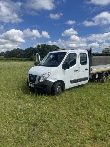 Nissan nv400 tekna - nissan,