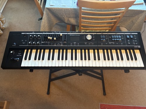 Roland v combo - vr-09-b, v-combo