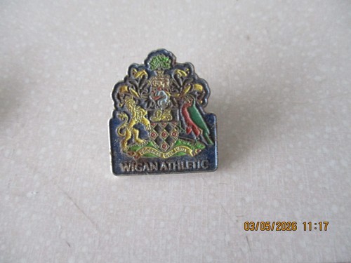 Badge wigan athletic - :,
